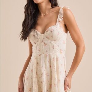 Altar’d state floral dress never worn